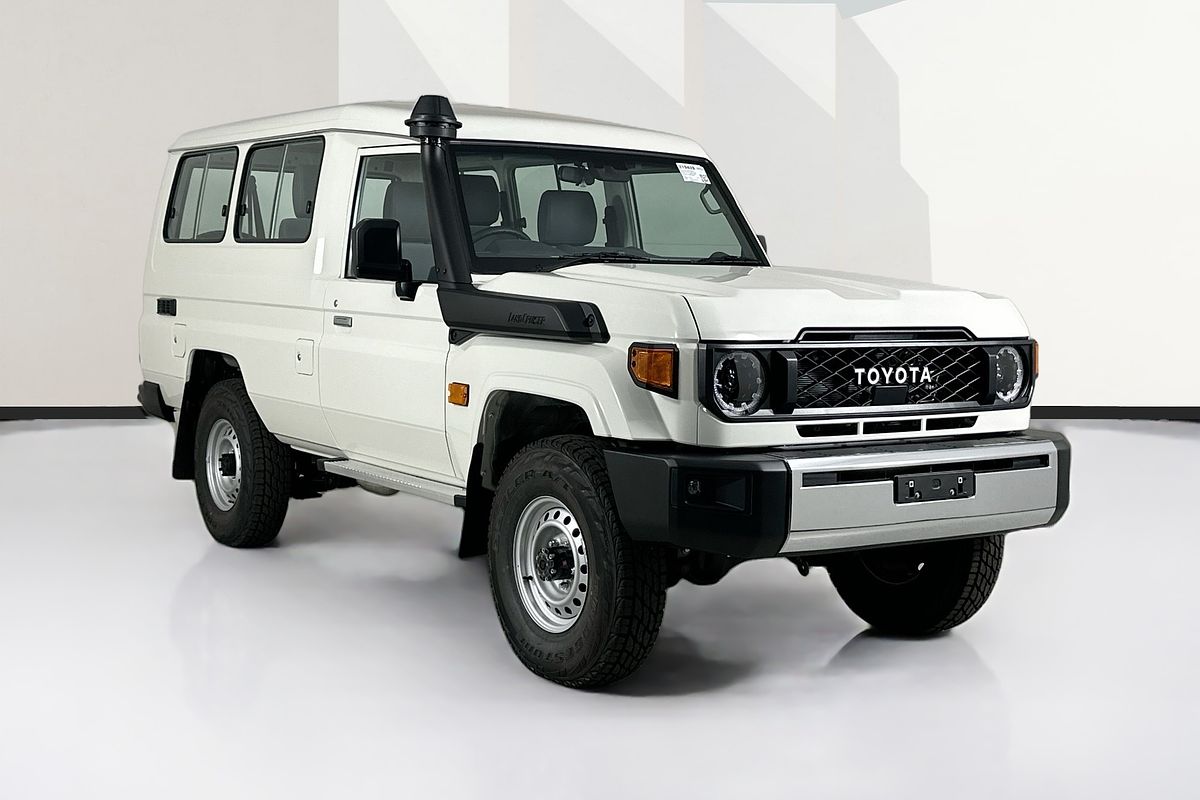2025 Toyota LANDCRUISER 70 SERIES LC78 GXL + DIFF LOCKS GDJL78R