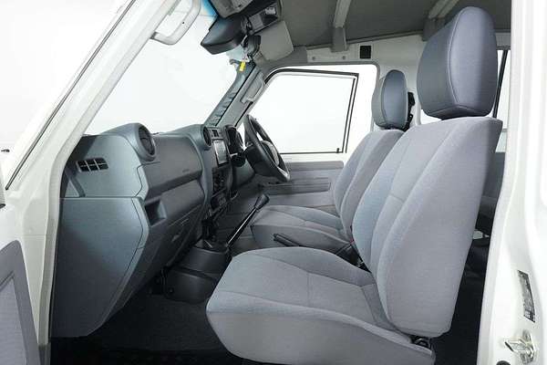 2024 Toyota LANDCRUISER 70 SERIES LC78 GXL + DIFF LOCKS GDJL78R