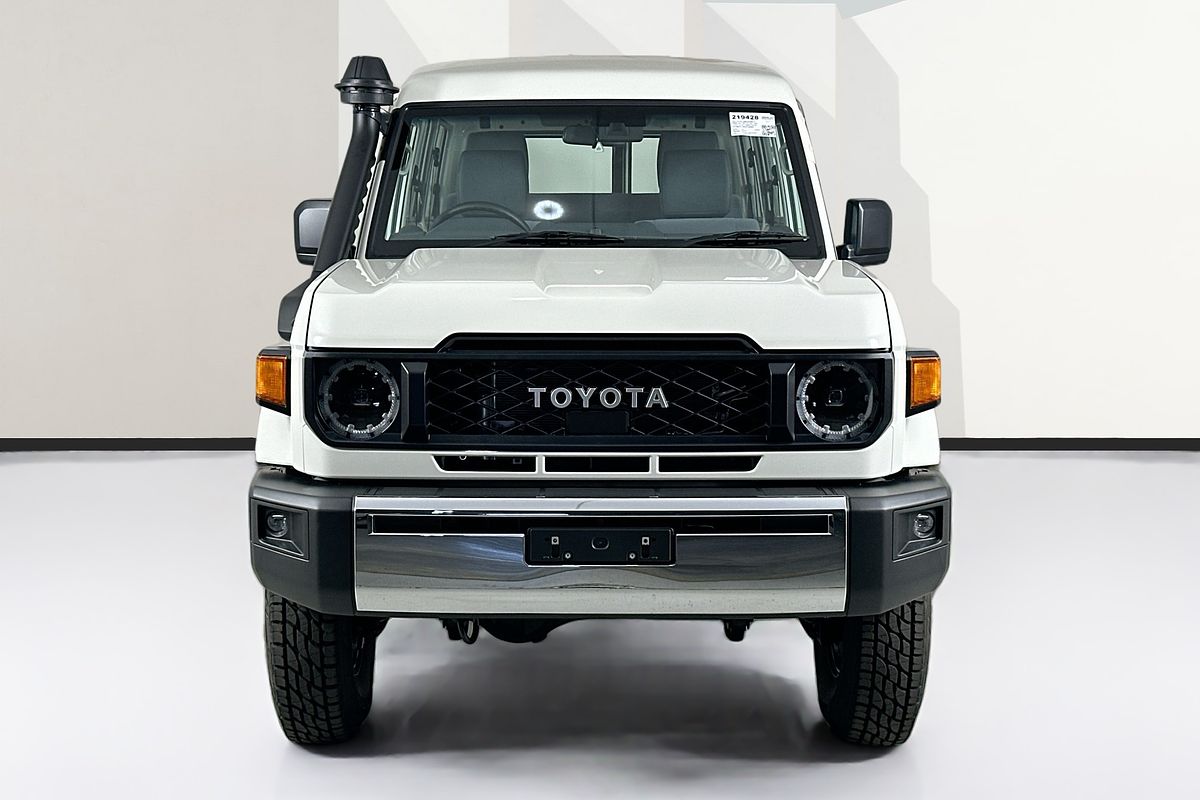 2025 Toyota LANDCRUISER 70 SERIES LC78 GXL + DIFF LOCKS GDJL78R