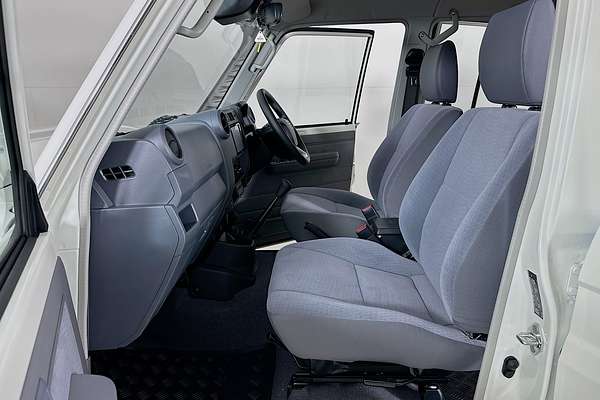 2025 Toyota LANDCRUISER 70 SERIES LC79 GXL + DIFF LOCKS VDJL79R 4X4