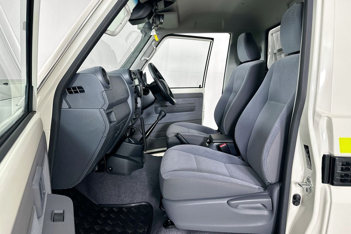 2025 Toyota LANDCRUISER 70 SERIES LC79 GXL + DIFF LOCKS VDJL79R 4X4