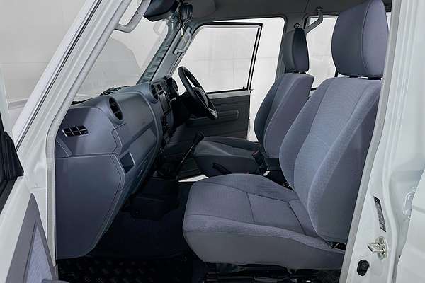 2025 Toyota LANDCRUISER 70 SERIES LC79 GXL + DIFF LOCKS VDJL79R 4X4