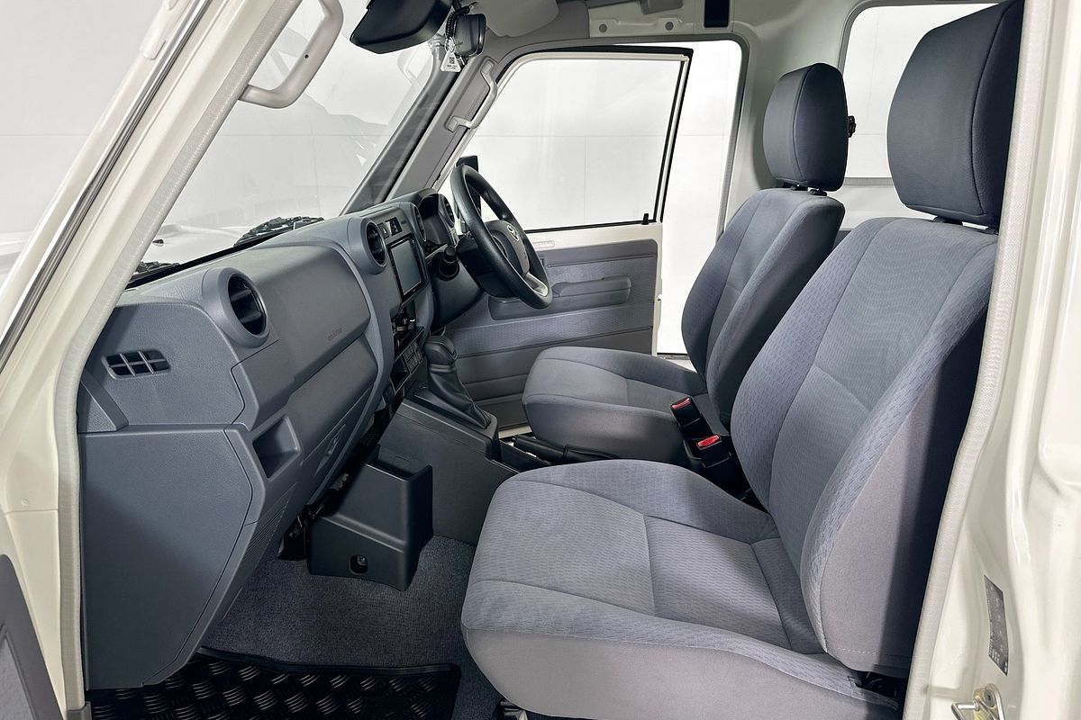 2025 Toyota LANDCRUISER 70 SERIES LC78 GXL + DIFF LOCKS GDJL78R