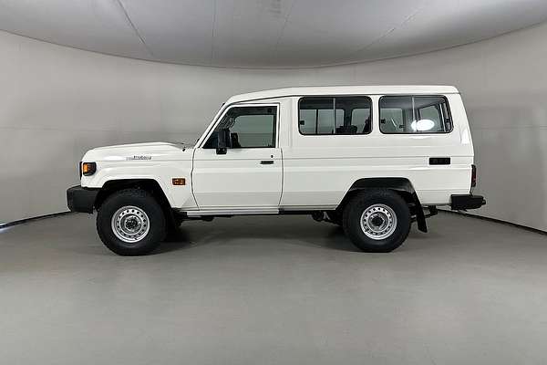 2024 Toyota LANDCRUISER 70 SERIES LC78 GXL + DIFF LOCKS GDJL78R