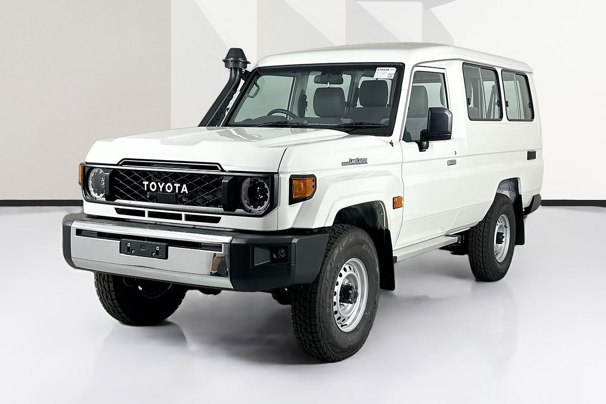 2025 Toyota LANDCRUISER 70 SERIES LC78 GXL + DIFF LOCKS GDJL78R