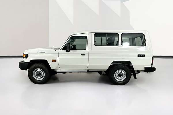 2025 Toyota LANDCRUISER 70 SERIES LC78 GXL + DIFF LOCKS GDJL78R