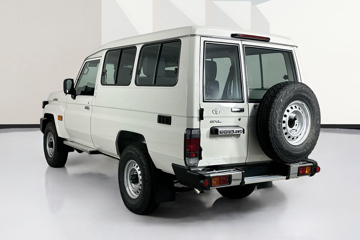 2025 Toyota LANDCRUISER 70 SERIES LC78 GXL + DIFF LOCKS GDJL78R