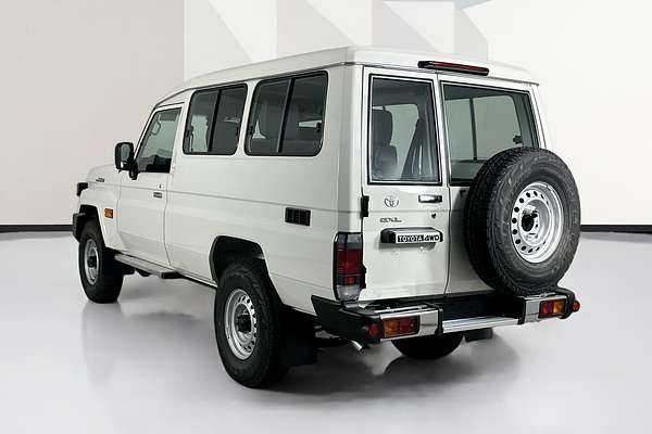 2025 Toyota LANDCRUISER 70 SERIES LC78 GXL + DIFF LOCKS GDJL78R