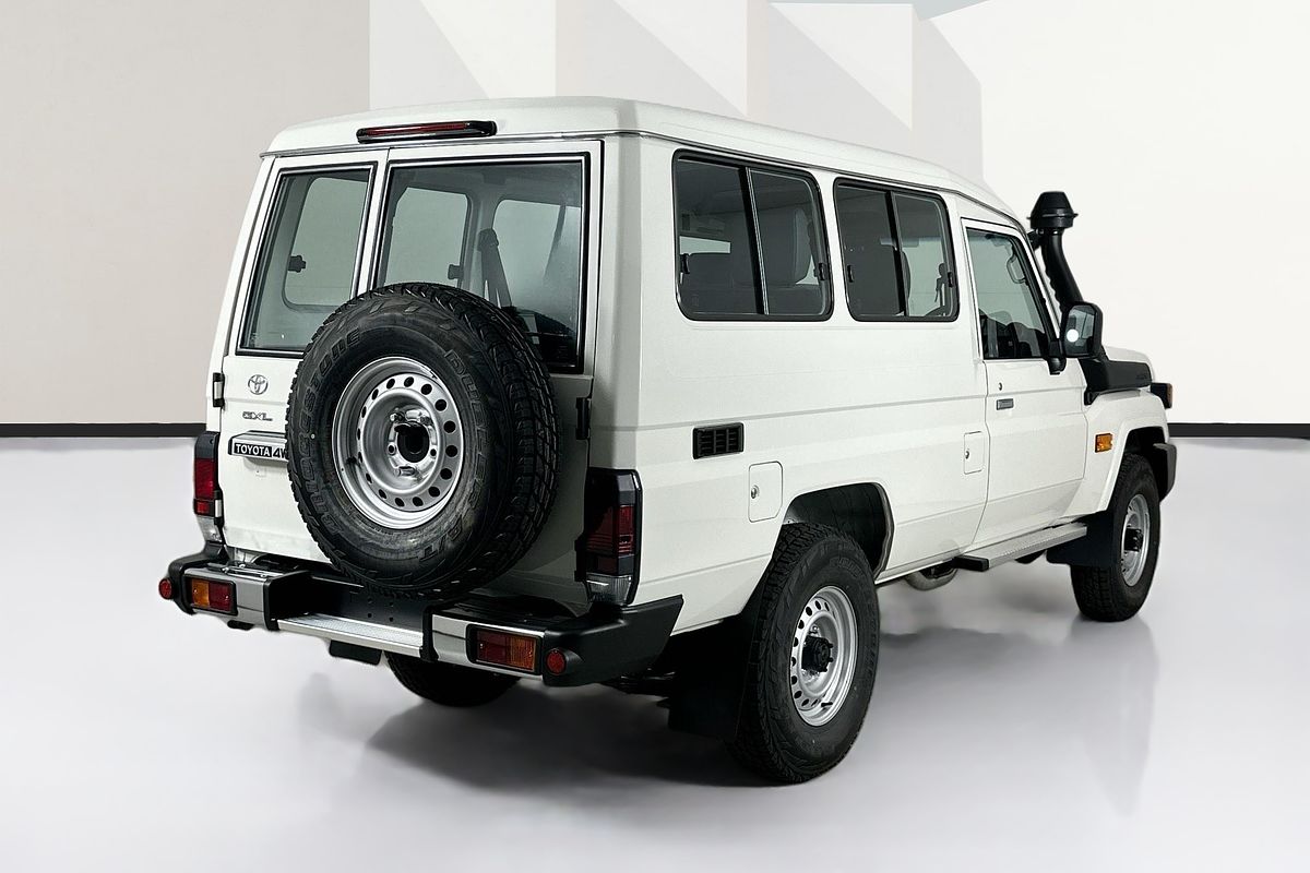 2025 Toyota LANDCRUISER 70 SERIES LC78 GXL + DIFF LOCKS GDJL78R