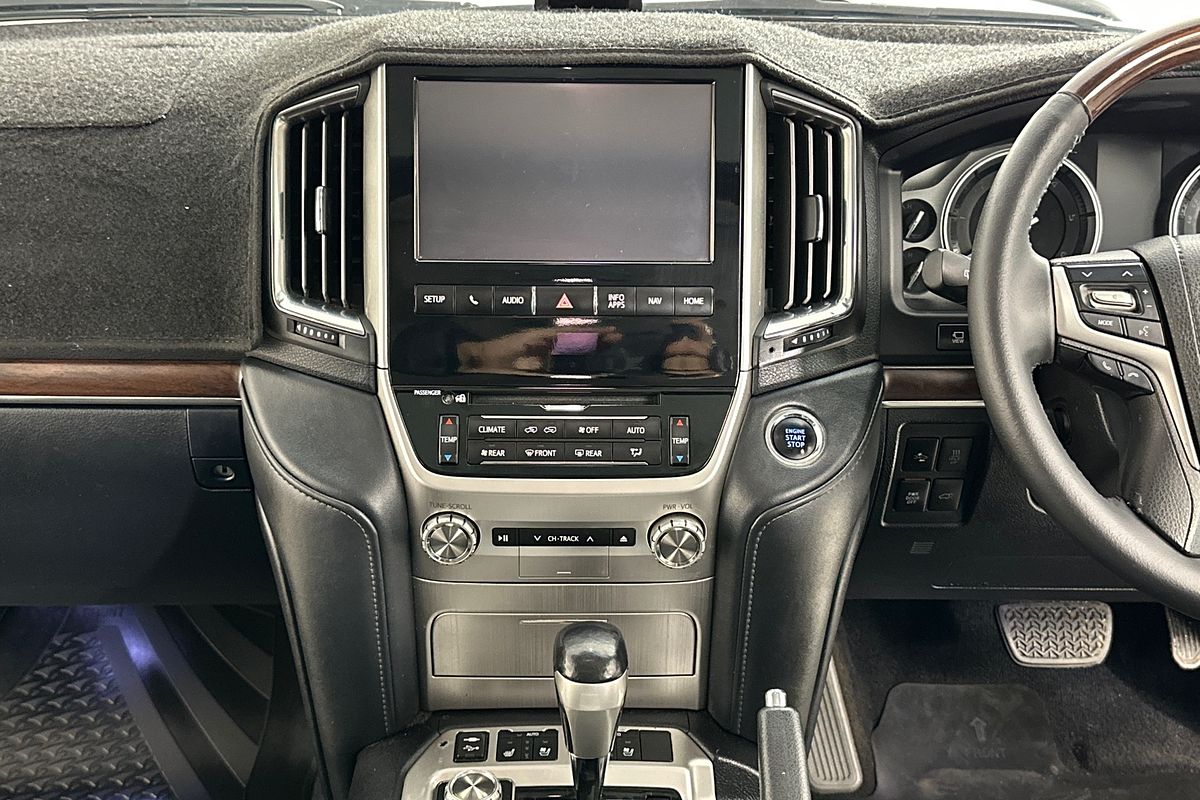 2016 Toyota LANDCRUISER SAHARA (4x4) VDJ200R MY16