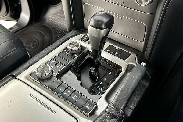2016 Toyota LANDCRUISER SAHARA (4x4) VDJ200R MY16