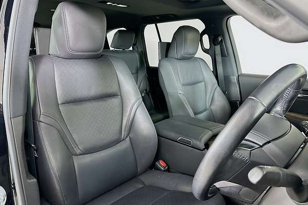 2023 Toyota Landcruiser LC300 SAHARA (4x4) FJA300R