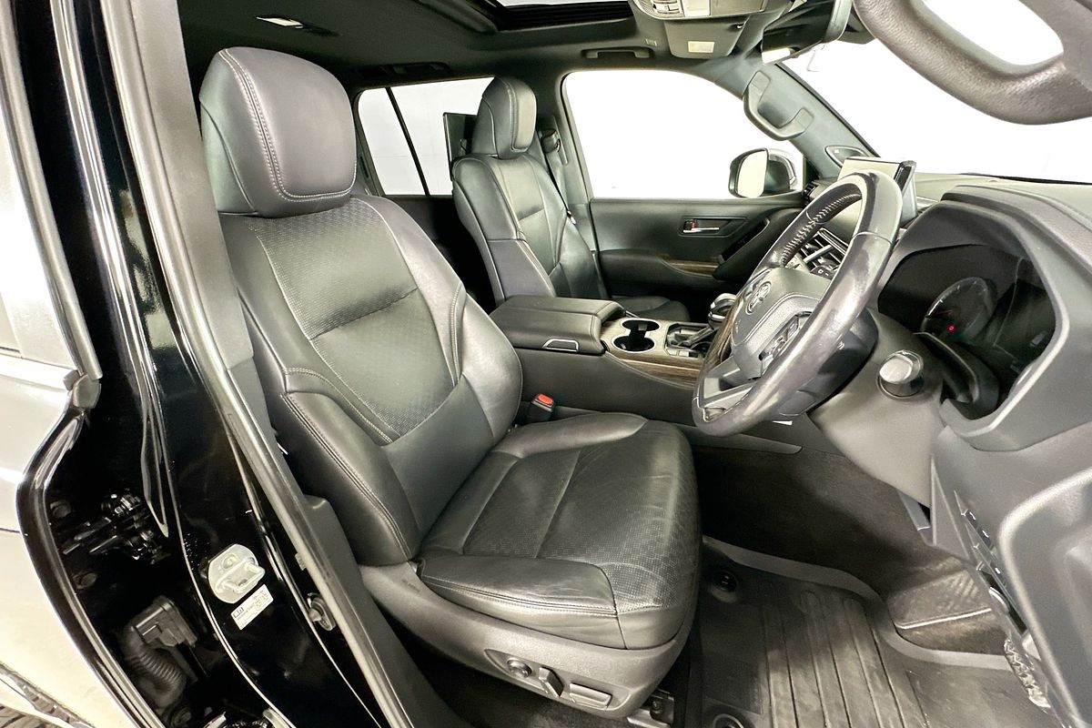 2022 Toyota LANDCRUISER LC300 SAHARA (4x4) FJA300R