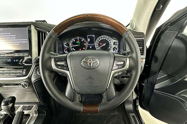 2016 Toyota LANDCRUISER SAHARA (4x4) VDJ200R MY16