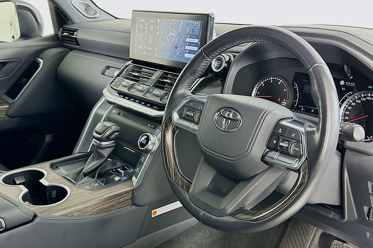 2023 Toyota Landcruiser LC300 SAHARA (4x4) FJA300R