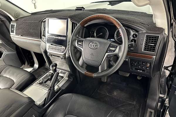 2016 Toyota LANDCRUISER SAHARA (4x4) VDJ200R MY16