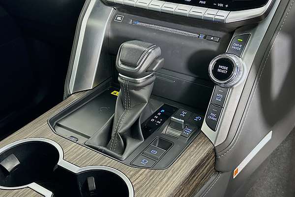 2023 Toyota Landcruiser LC300 SAHARA (4x4) FJA300R