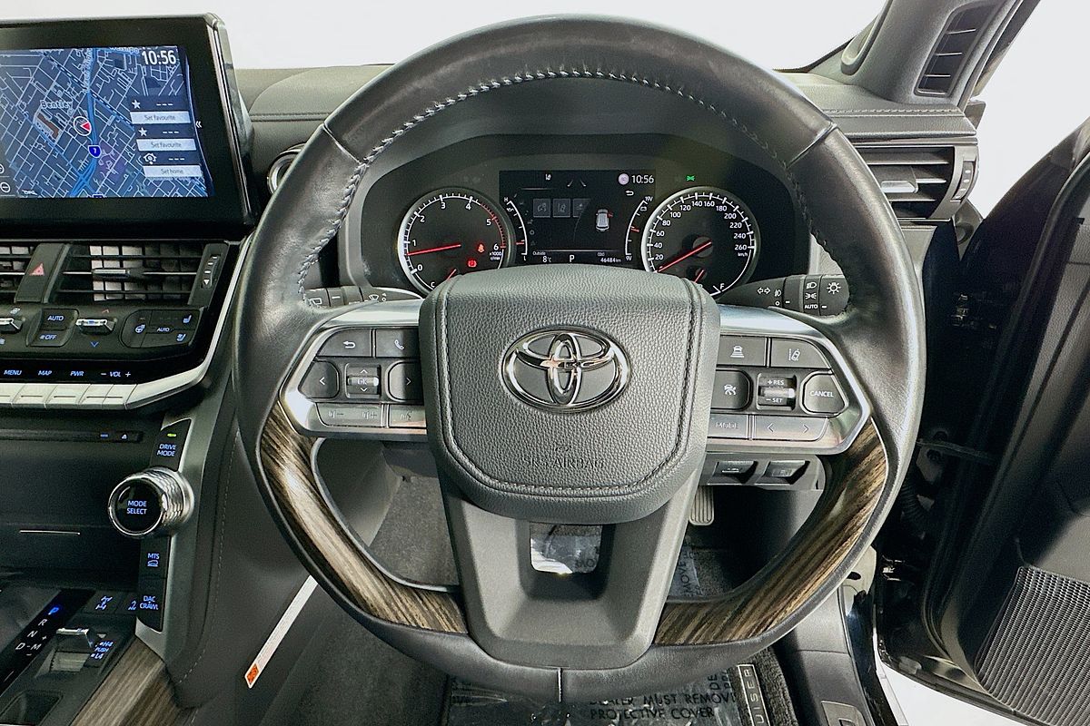 2023 Toyota Landcruiser LC300 SAHARA (4x4) FJA300R