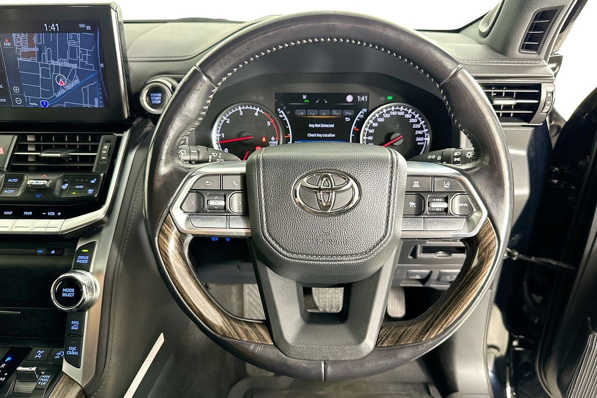 2022 Toyota LANDCRUISER LC300 SAHARA (4x4) FJA300R