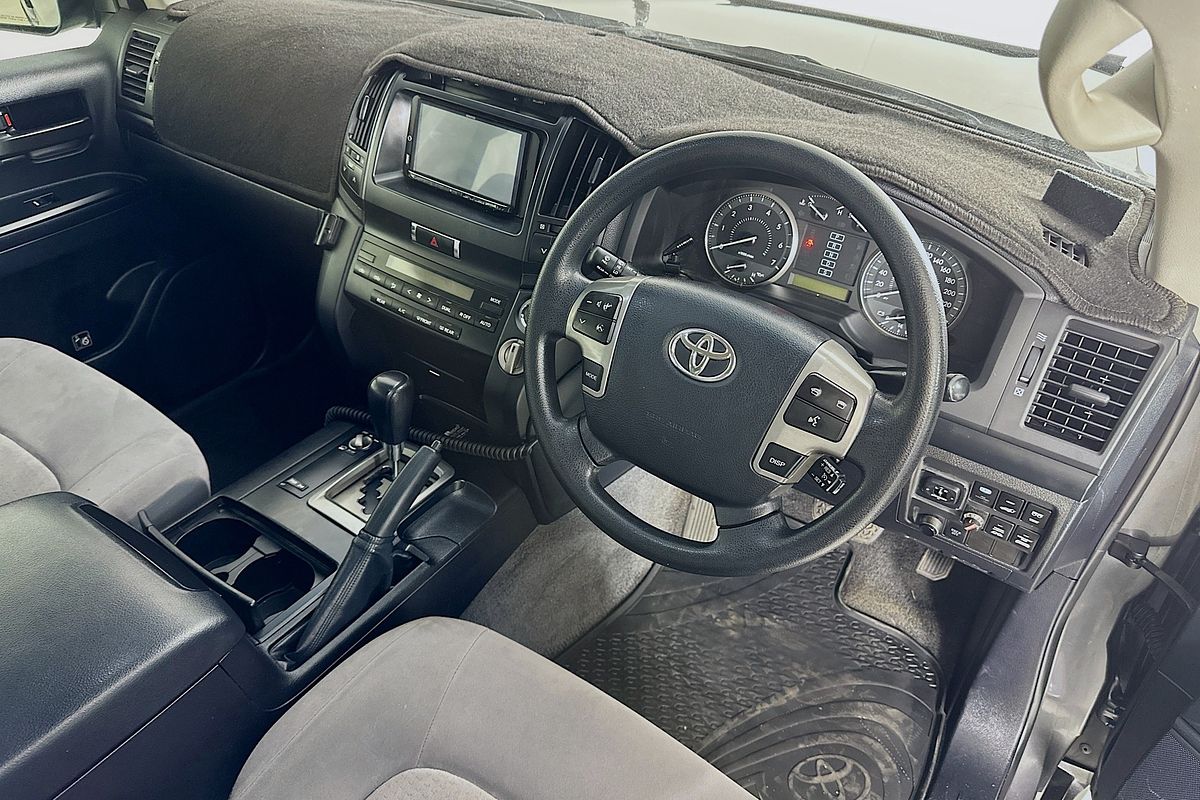 2011 Toyota LANDCRUISER GXL (4x4) UZJ200R 09 UPGRADE