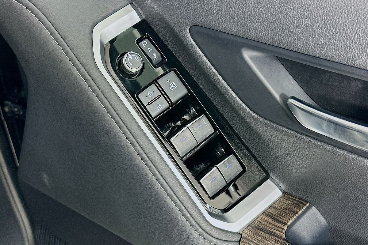 2022 Toyota Landcruiser LC300 VX (4x4) FJA300R