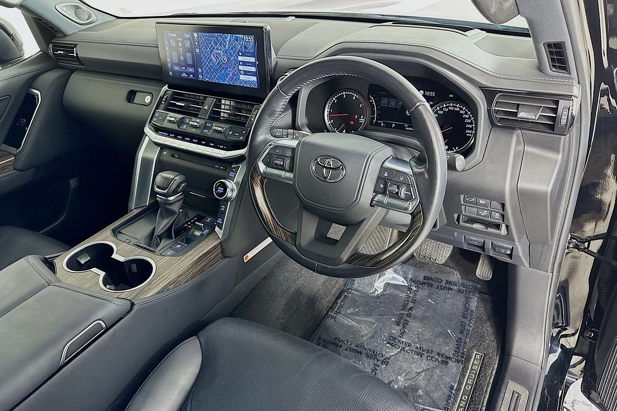 2023 Toyota Landcruiser LC300 SAHARA (4x4) FJA300R