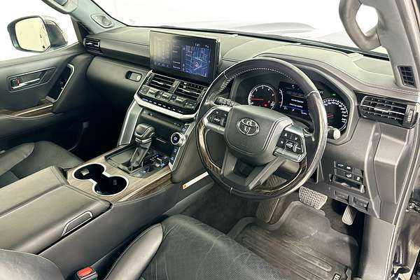 2022 Toyota LANDCRUISER LC300 SAHARA (4x4) FJA300R