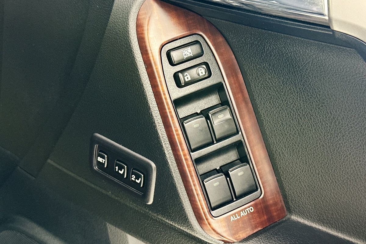 2013 Toyota LANDCRUISER PRADO KAKADU (4x4) KDJ150R MY14