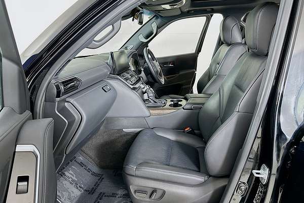 2023 Toyota Landcruiser LC300 SAHARA (4x4) FJA300R