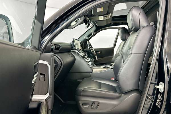 2022 Toyota LANDCRUISER LC300 SAHARA (4x4) FJA300R