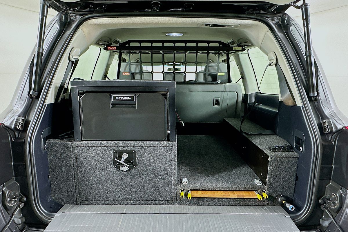 2011 Toyota LANDCRUISER GXL (4x4) UZJ200R 09 UPGRADE