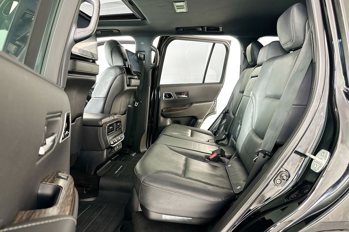 2022 Toyota LANDCRUISER LC300 SAHARA (4x4) FJA300R