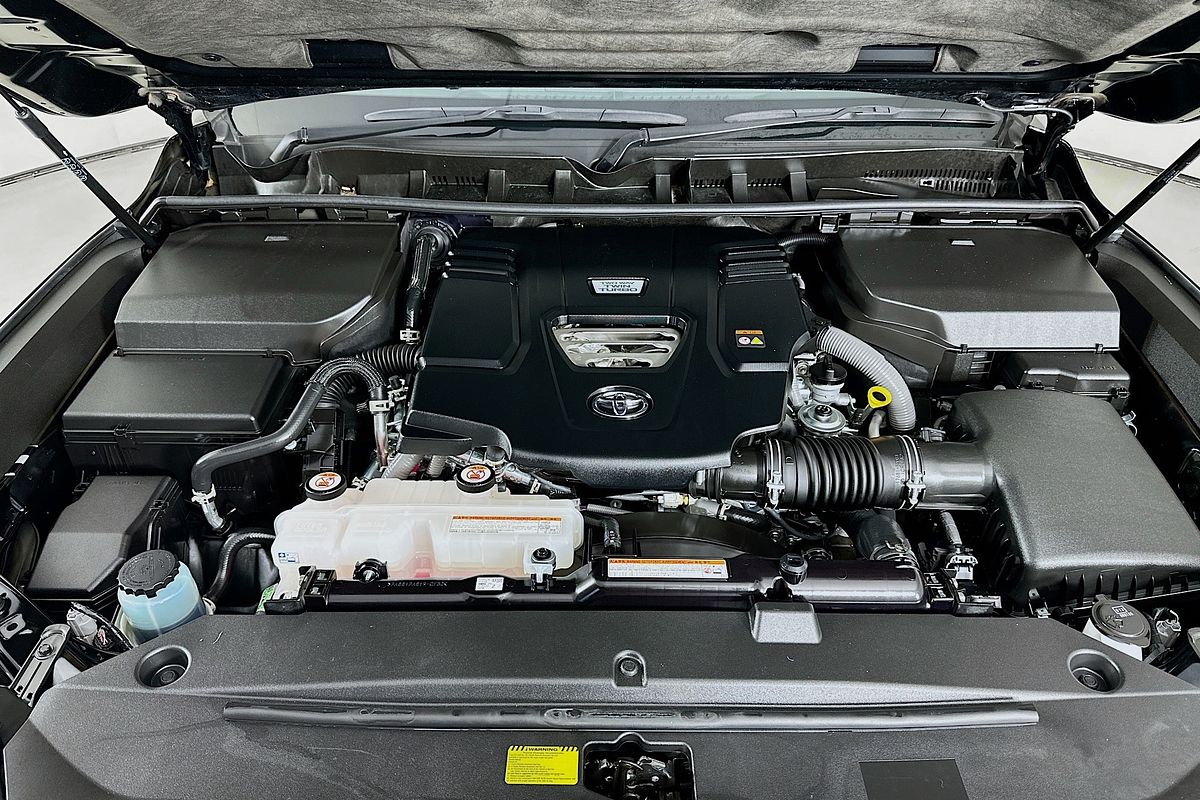 2023 Toyota Landcruiser LC300 SAHARA (4x4) FJA300R