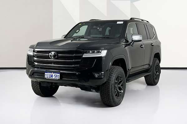 2022 Toyota LANDCRUISER LC300 SAHARA (4x4) FJA300R