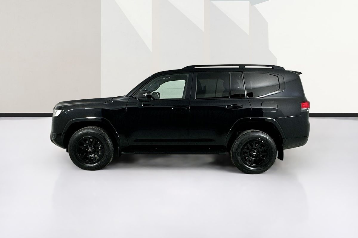 2023 Toyota Landcruiser LC300 SAHARA (4x4) FJA300R