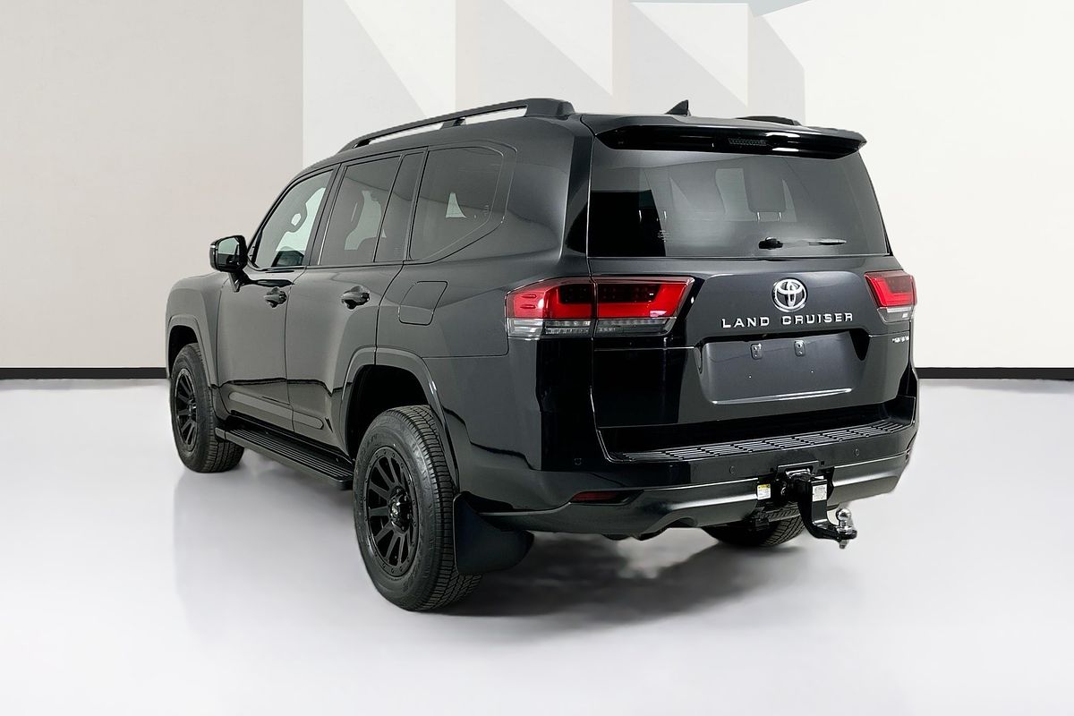 2023 Toyota Landcruiser LC300 SAHARA (4x4) FJA300R