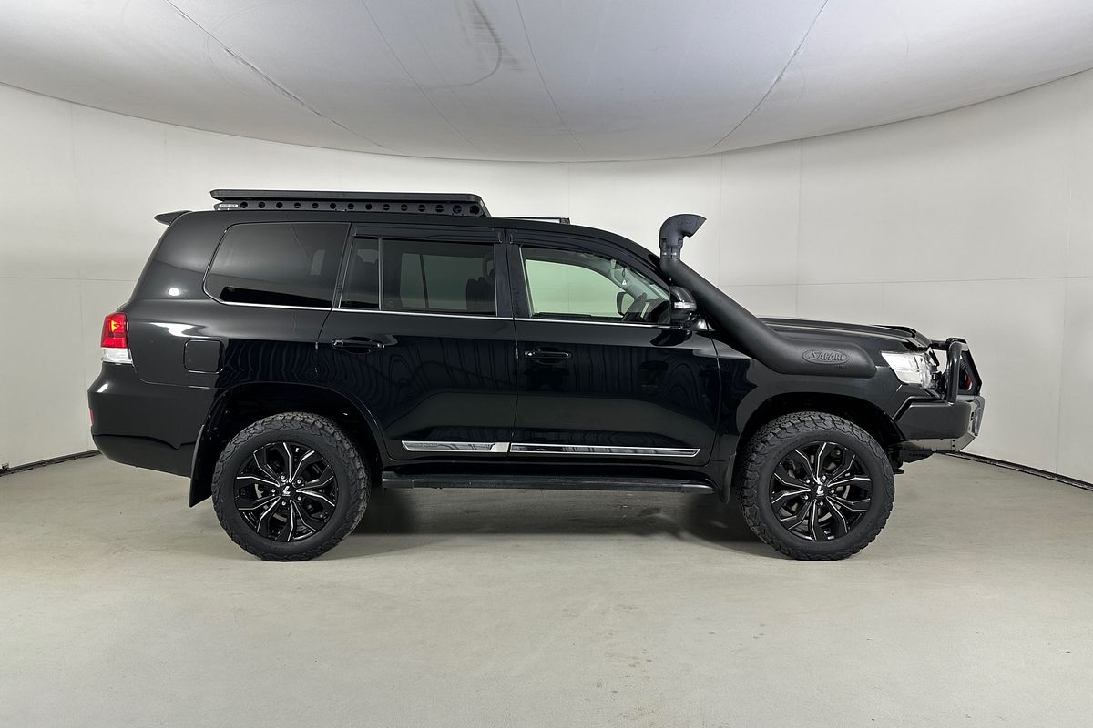 2016 Toyota LANDCRUISER SAHARA (4x4) VDJ200R MY16