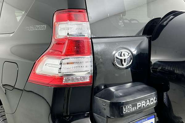 2013 Toyota LANDCRUISER PRADO KAKADU (4x4) KDJ150R MY14
