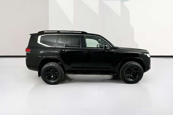 2022 Toyota Landcruiser LC300 VX (4x4) FJA300R