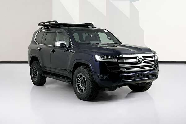 2022 Toyota LANDCRUISER LC300 SAHARA (4x4) FJA300R