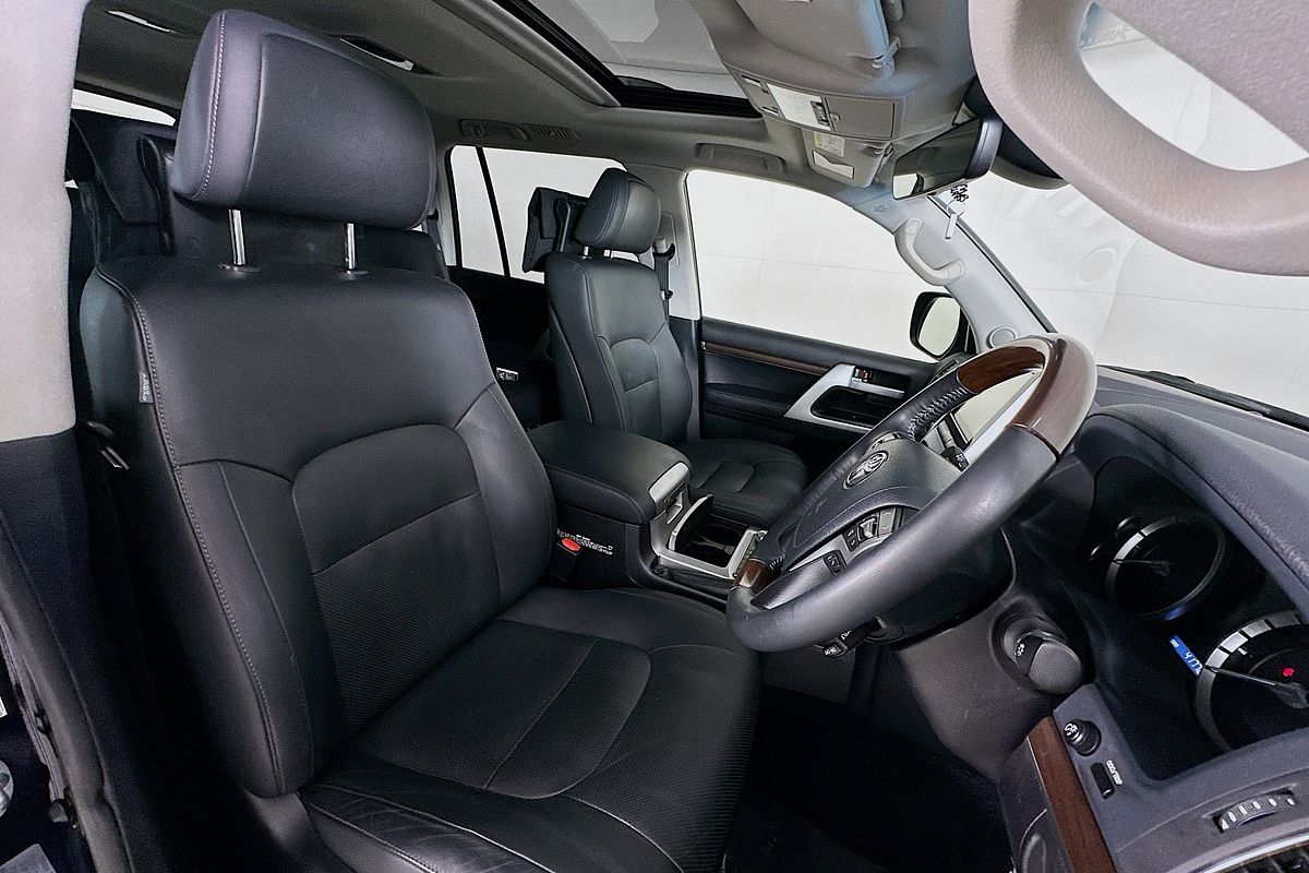 2016 Toyota LANDCRUISER SAHARA (4x4) VDJ200R MY16