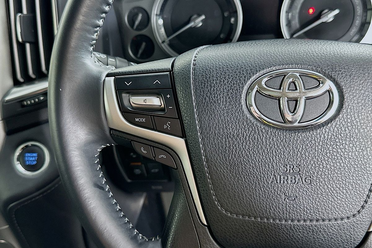 2016 Toyota LANDCRUISER SAHARA (4x4) VDJ200R MY16