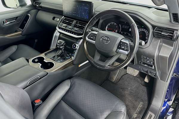2022 Toyota LANDCRUISER LC300 SAHARA (4x4) FJA300R