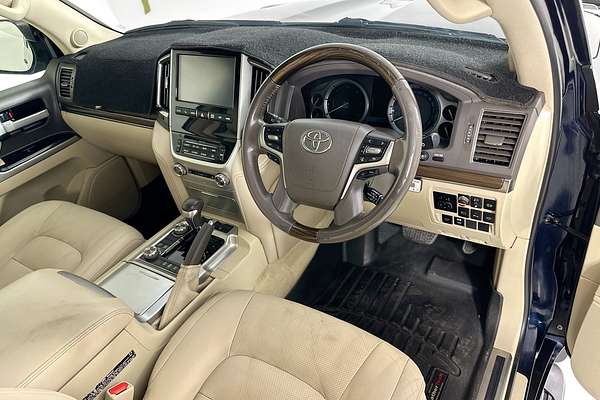 2019 Toyota LANDCRUISER LC200 SAHARA (4x4) VDJ200R