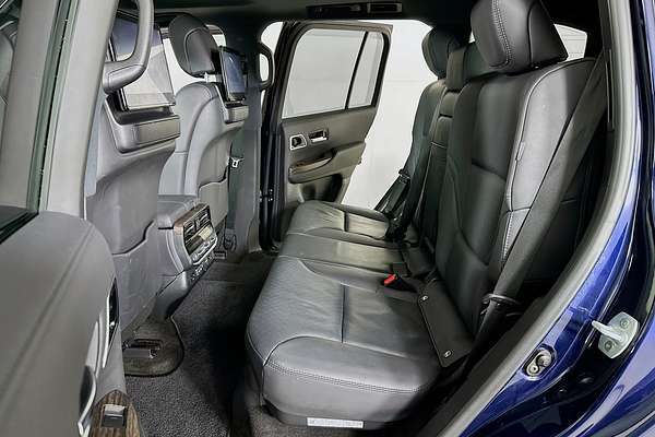 2022 Toyota LANDCRUISER LC300 SAHARA (4x4) FJA300R