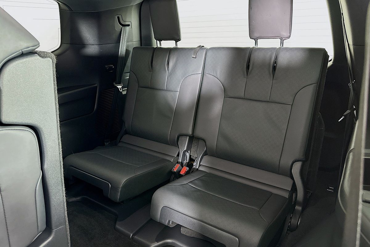 2022 Toyota LANDCRUISER LC300 SAHARA (4x4) FJA300R