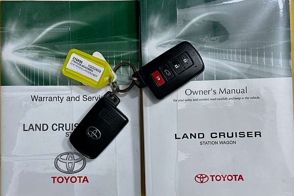 2016 Toyota LANDCRUISER SAHARA (4x4) VDJ200R MY16