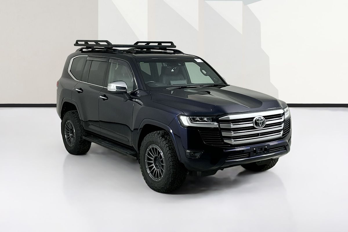 2022 Toyota LANDCRUISER LC300 SAHARA (4x4) FJA300R