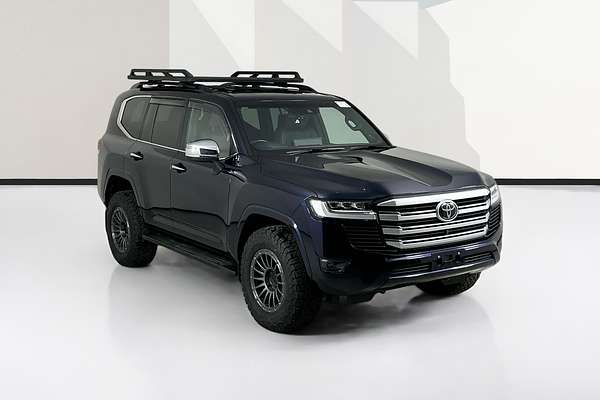 2022 Toyota LANDCRUISER LC300 SAHARA (4x4) FJA300R