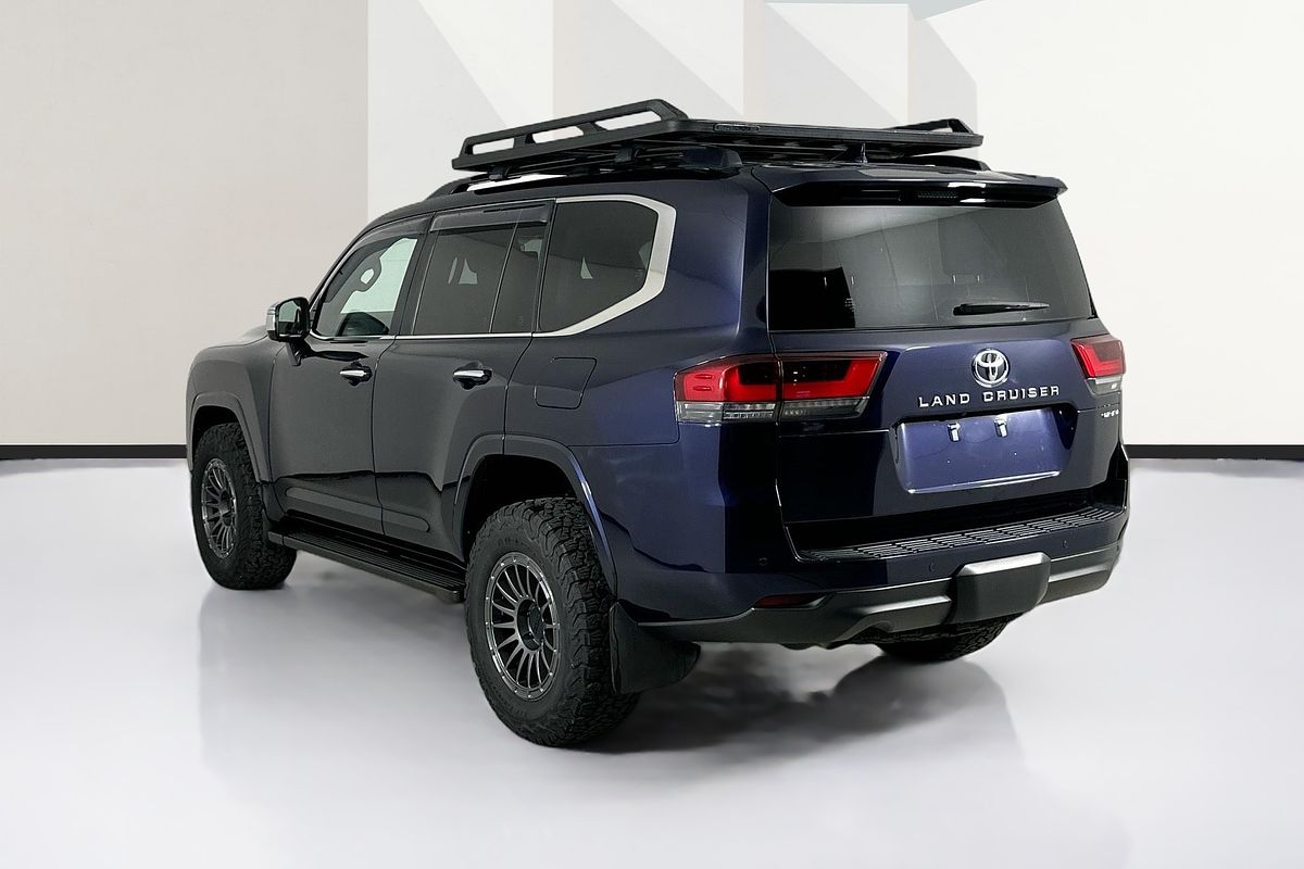 2022 Toyota LANDCRUISER LC300 SAHARA (4x4) FJA300R